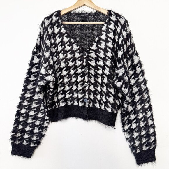 Forever 21 Clueless Cozy Eyelash Knit Crop Sweater Houndstooth Button Cardigan L - Picture 1 of 10